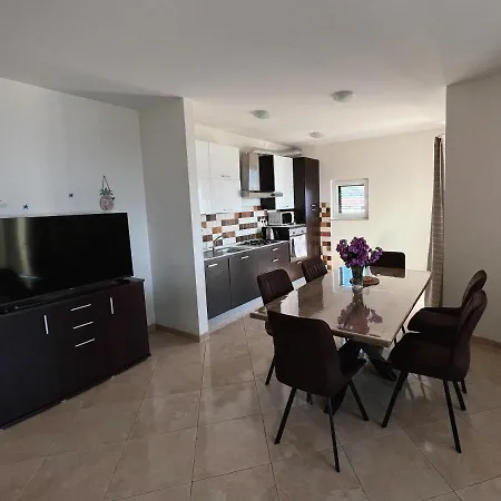 Mars 1 Apartment *